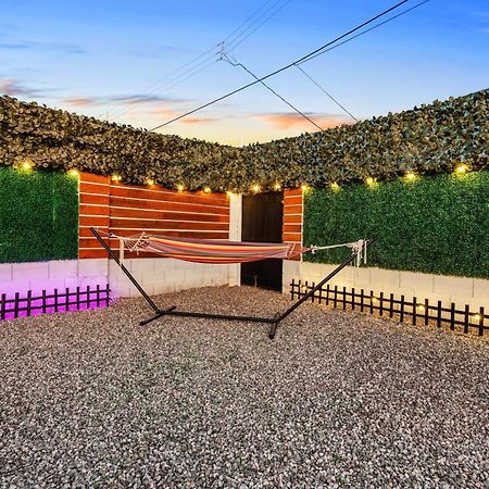 Phoenix Retreat - 2 Bedroom Home With King-Size Bed - 3 Smart Tvs - 10 Min From Airp - Unit A Dış mekan fotoğraf